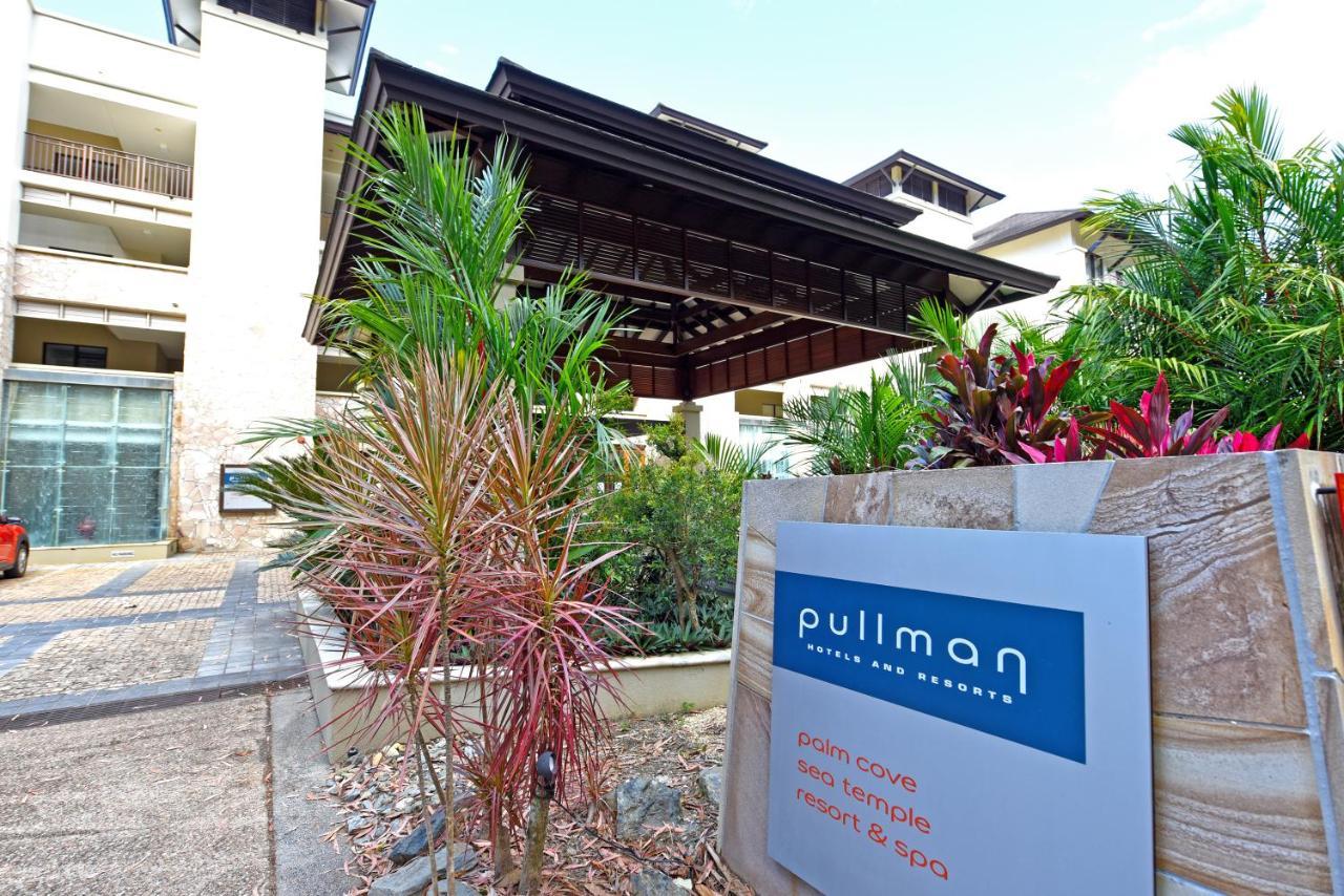 Private Apartments In The Temple Beachfront Resort Palm Cove Buitenkant foto