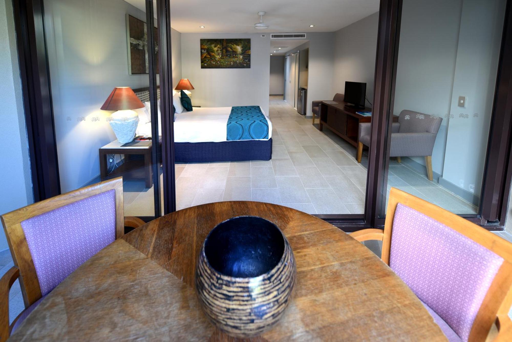 Private Apartments In The Temple Beachfront Resort Palm Cove Kamer foto