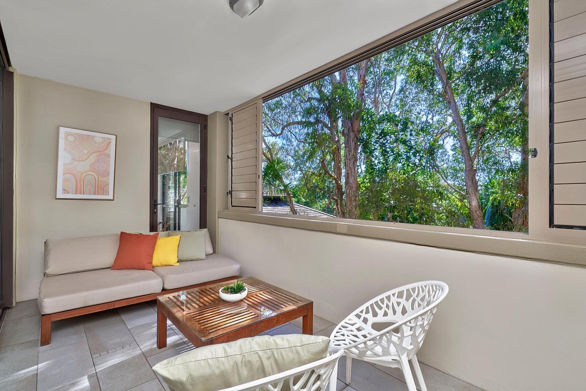 Private Apartments In The Temple Beachfront Resort Palm Cove Kamer foto